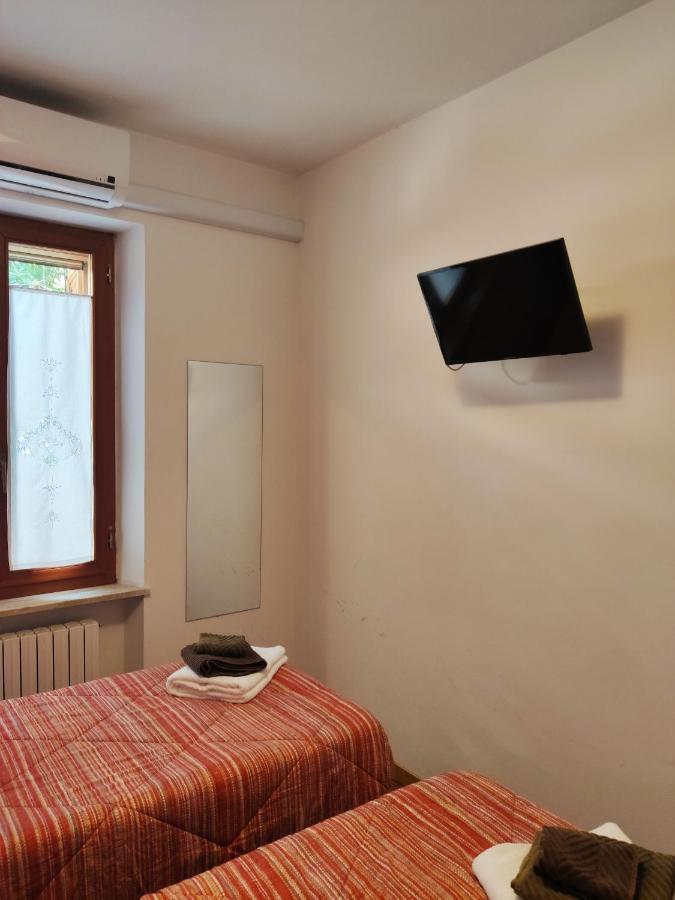 Aduepassi Acomodação com café da manhã Ascoli Piceno Exterior foto